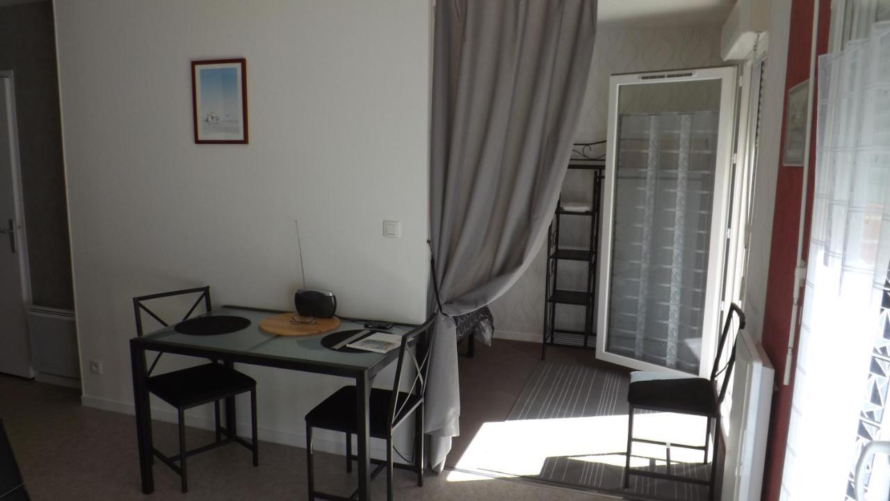 סן מלו Appartement T2 ,Parking Prive,Terrasse, 10 Mns A Pieds De La Cite Corsaire Et Ses Plages מראה חיצוני תמונה