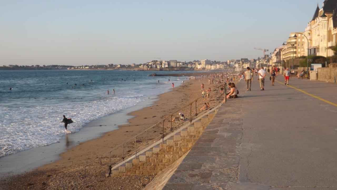 סן מלו Appartement T2 ,Parking Prive,Terrasse, 10 Mns A Pieds De La Cite Corsaire Et Ses Plages מראה חיצוני תמונה