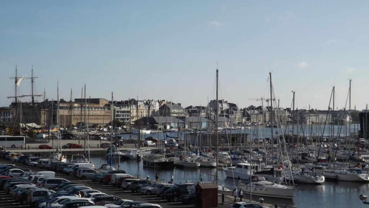 סן מלו Appartement T2 ,Parking Prive,Terrasse, 10 Mns A Pieds De La Cite Corsaire Et Ses Plages מראה חיצוני תמונה